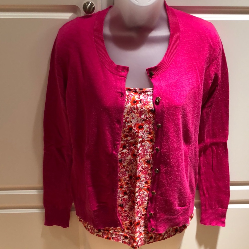 NWT Loft tank and EUC gap cardigan. Size S